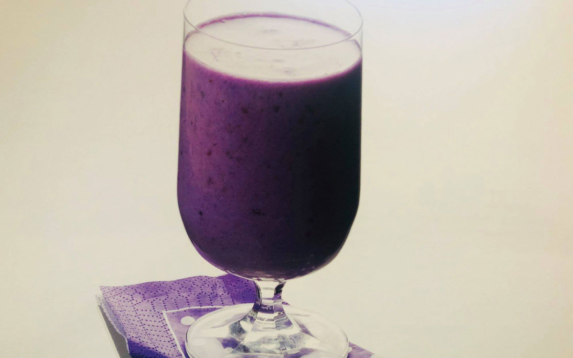 Pear Ginger and Berry Smoothie