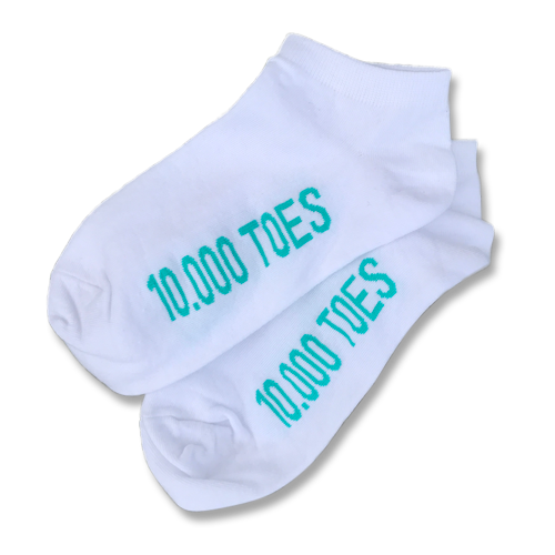 White sports socks with 10000toes logo. Diabetes in the South Pacific